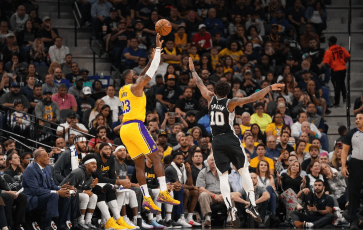 今日NBA赛事现场直播，激情与悬念的碰撞