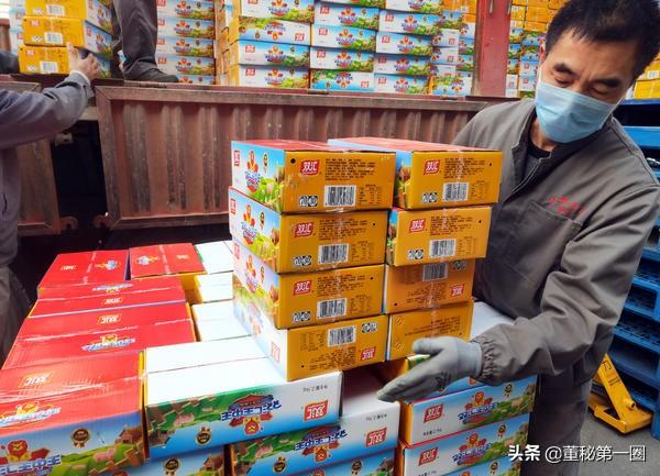 探索香港彩票三期必出一现象的深度解析香港三期必出一期资料王中王三期内必开10码